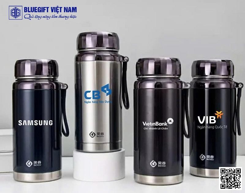 Click image for larger version

Name:	Mau-02.jpg
Views:	12
Size:	79.3 KB
ID:	436056