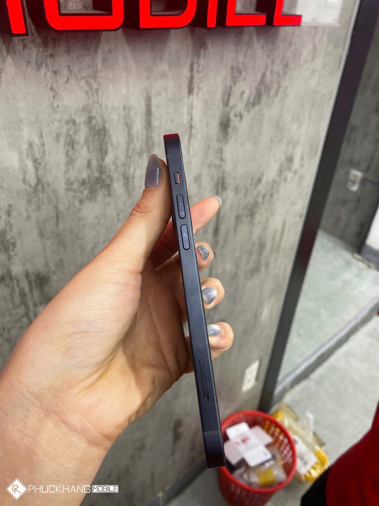 Click image for larger version

Name:	iphone-12-2-34571j.jpg
Views:	10
Size:	368.4 KB
ID:	437628