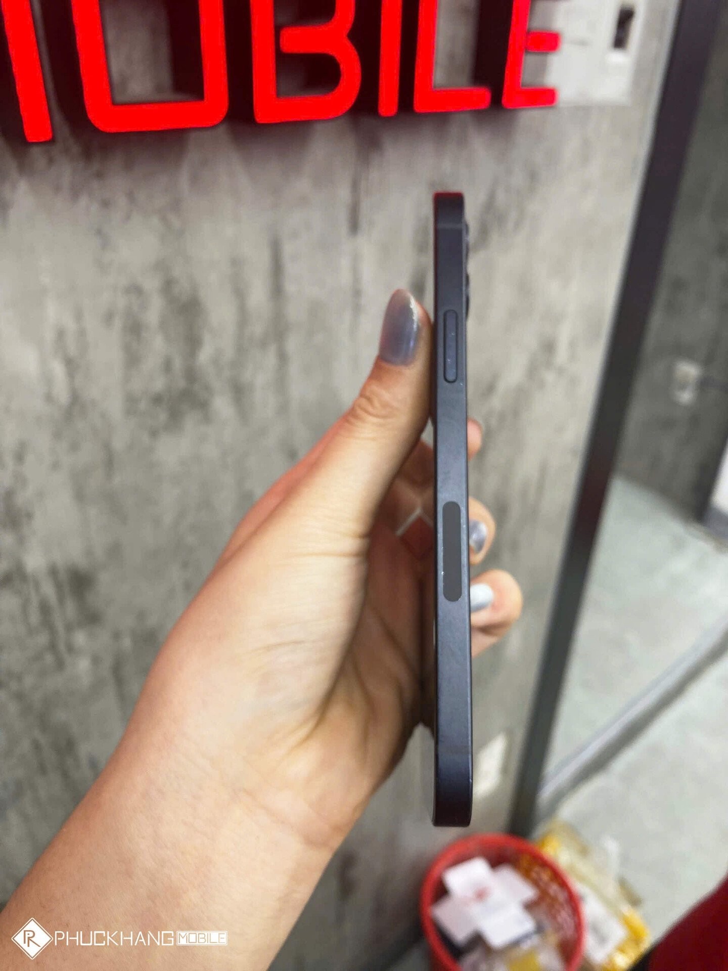 Click image for larger version

Name:	iphone-12-3-34573j.jpg
Views:	10
Size:	313.5 KB
ID:	437629