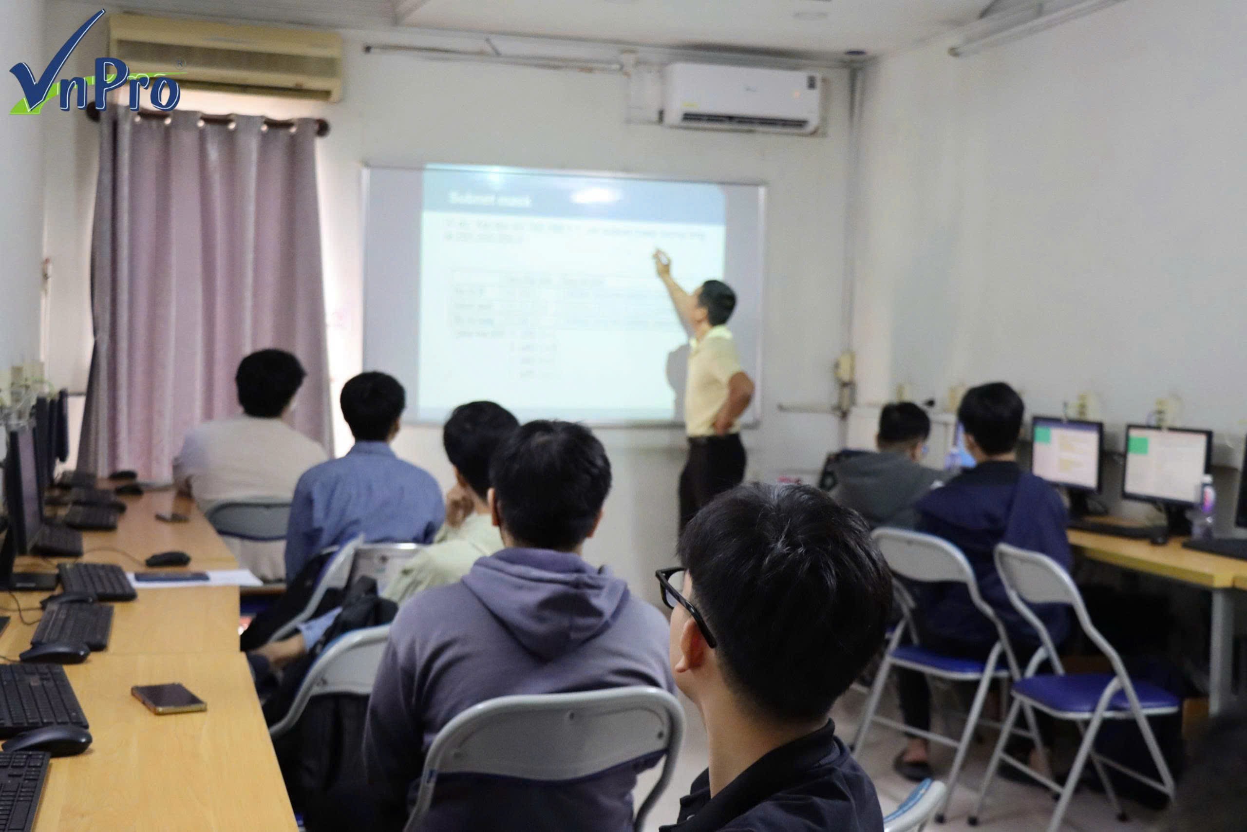 Click image for larger version

Name:	Ảnh những buổi học cuối năm tại VnPro 1.jpg
Views:	10
Size:	358.6 KB
ID:	438162