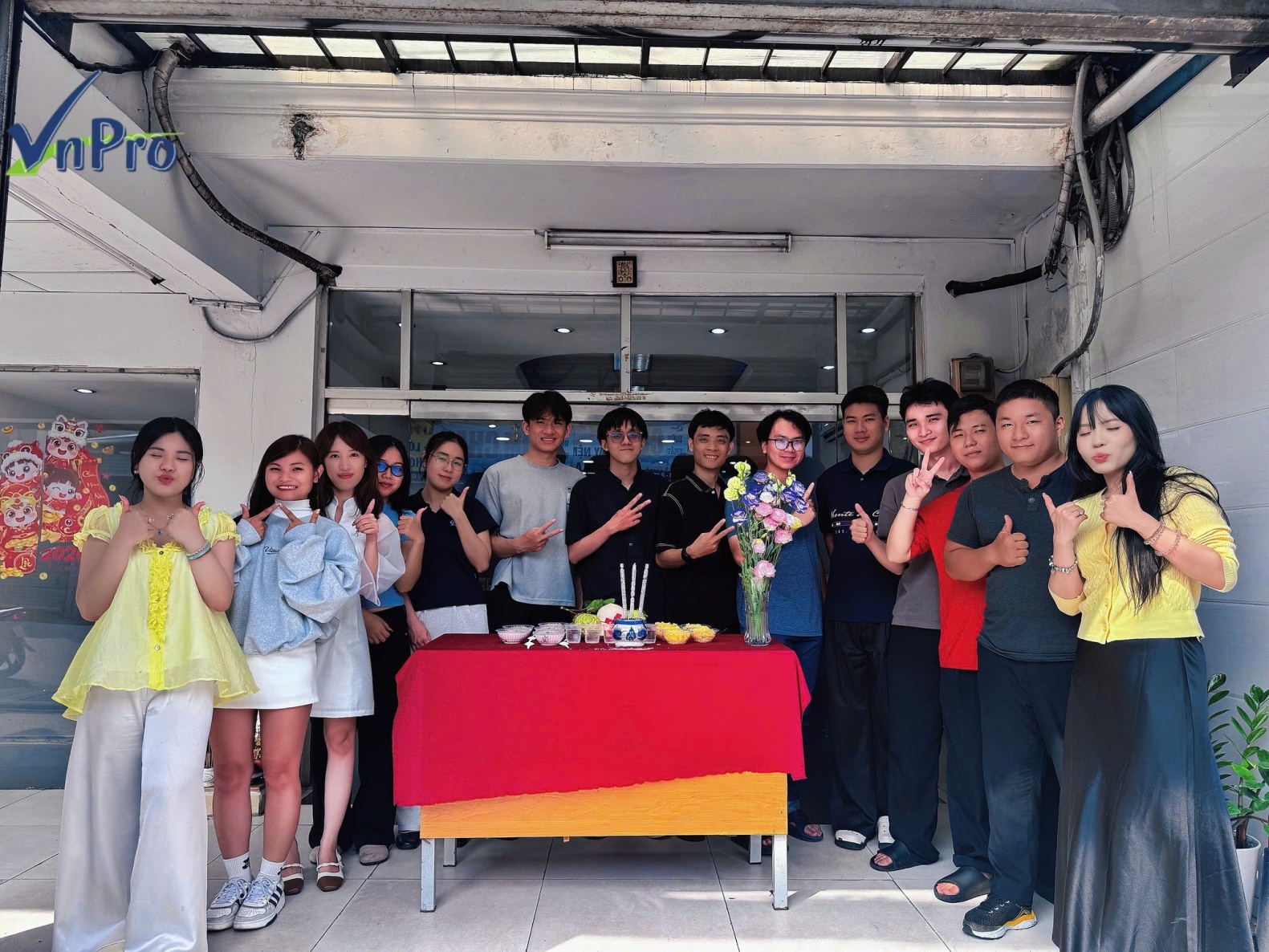 Click image for larger version

Name:	HÌNH ẢNH TẬP THỂ VnPro 03.jpg
Views:	6
Size:	683.2 KB
ID:	438765